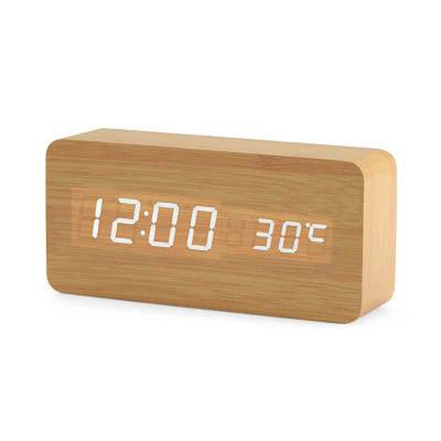 Digitale LED Wekker met Spraakbesturing en Modern Design 3
