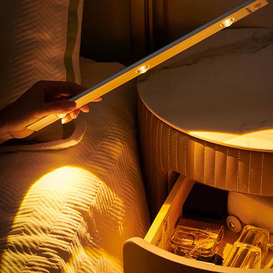 Draadloze LED Lamp met Bewegingssensor en Dimbare Lichtkleur 1