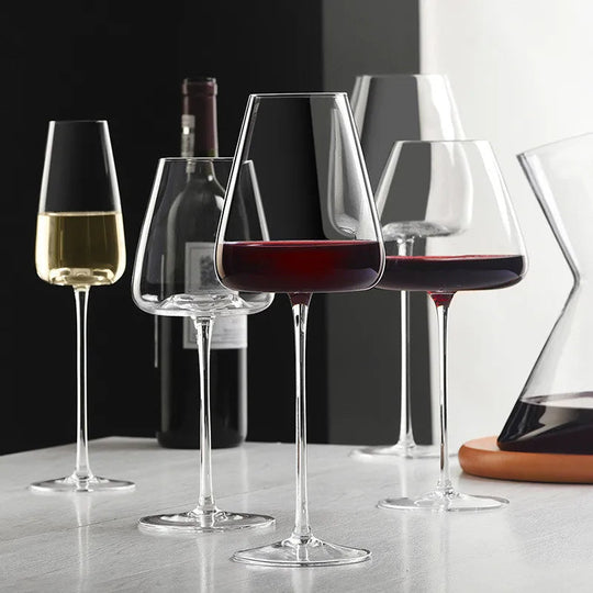 Handgemaakte Wijn- en Champagneglazen Set met Verfijnd Ontwerp 3